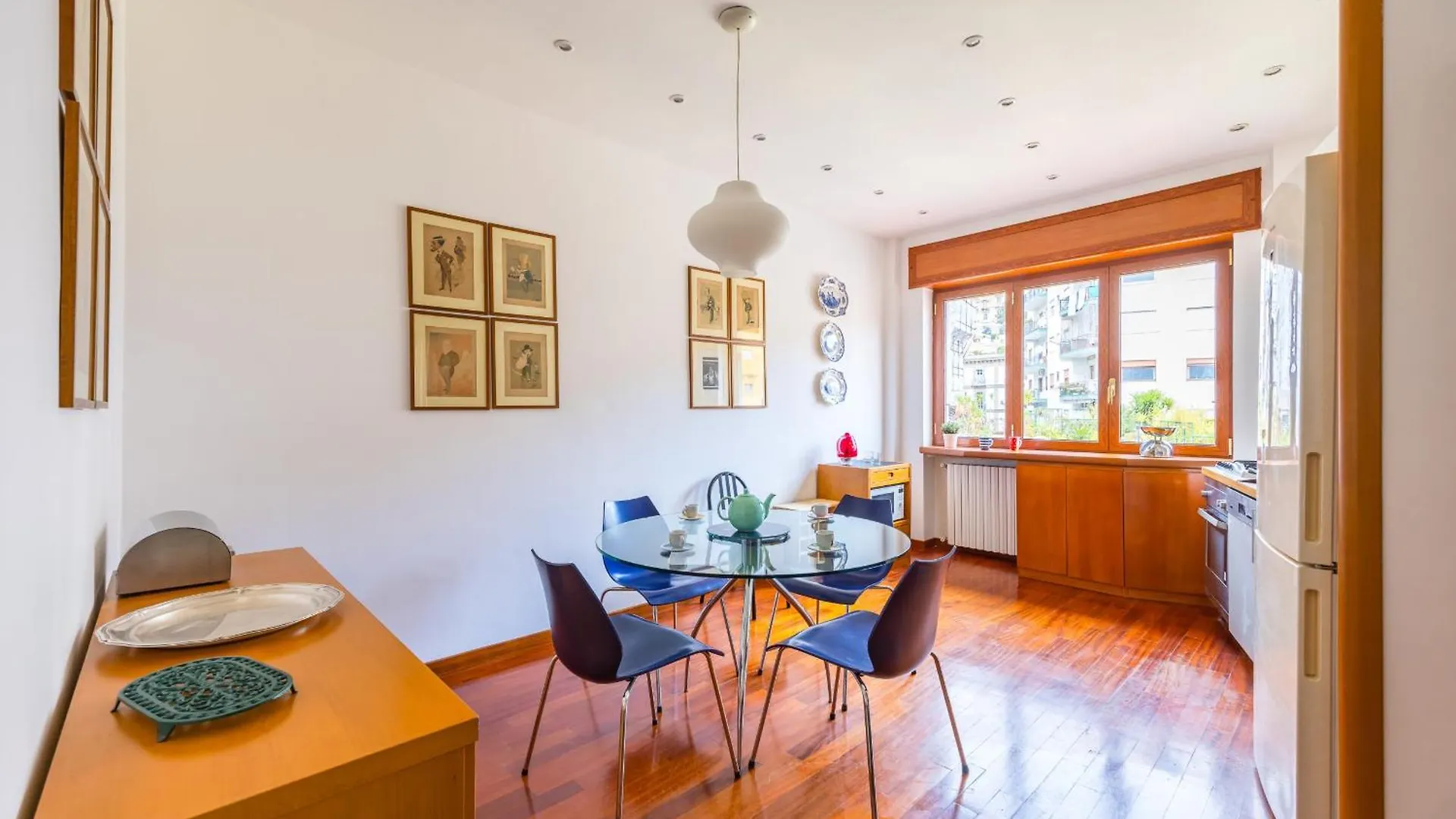 Colonna Classic Style Apartment By Wonderful Italy Naples Italy