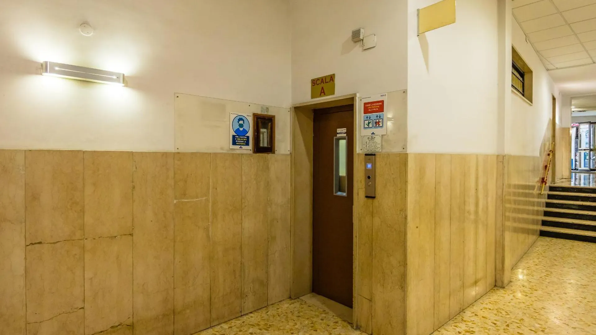 Colonna Classic Style Apartment By Wonderful Italy Naples