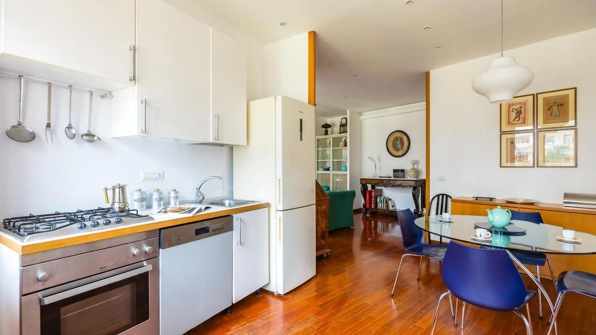 Colonna Classic Style Apartment By Wonderful Italy Naples