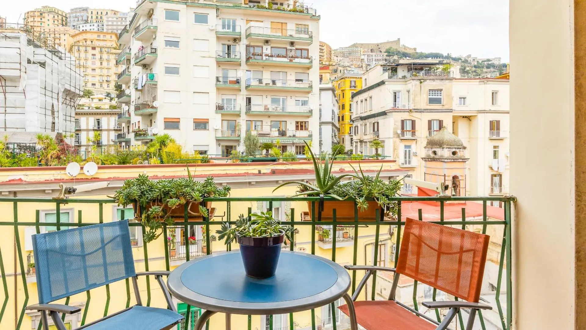 Colonna Classic Style Apartment By Wonderful Italy Naples